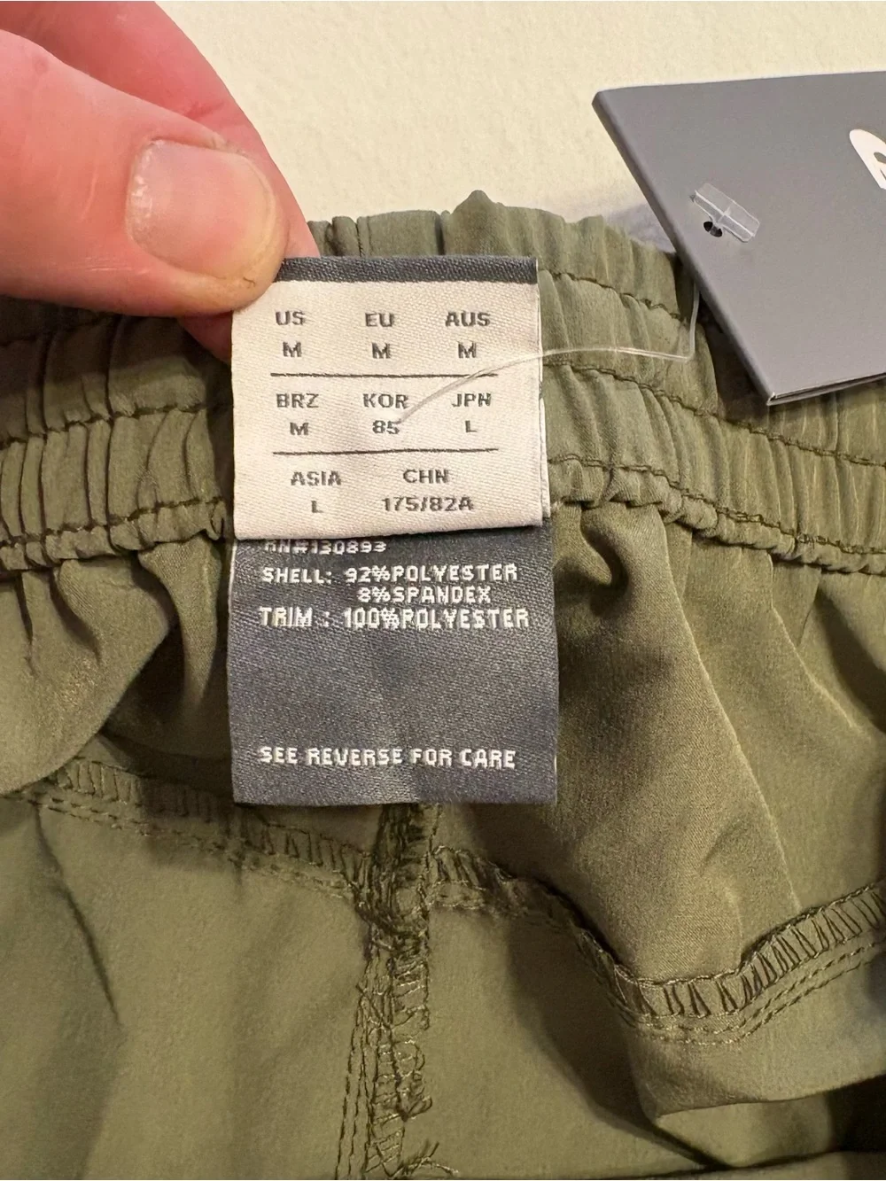 New Balance All Motion Cargo Joggers in a Light Olive Green Colorway size M